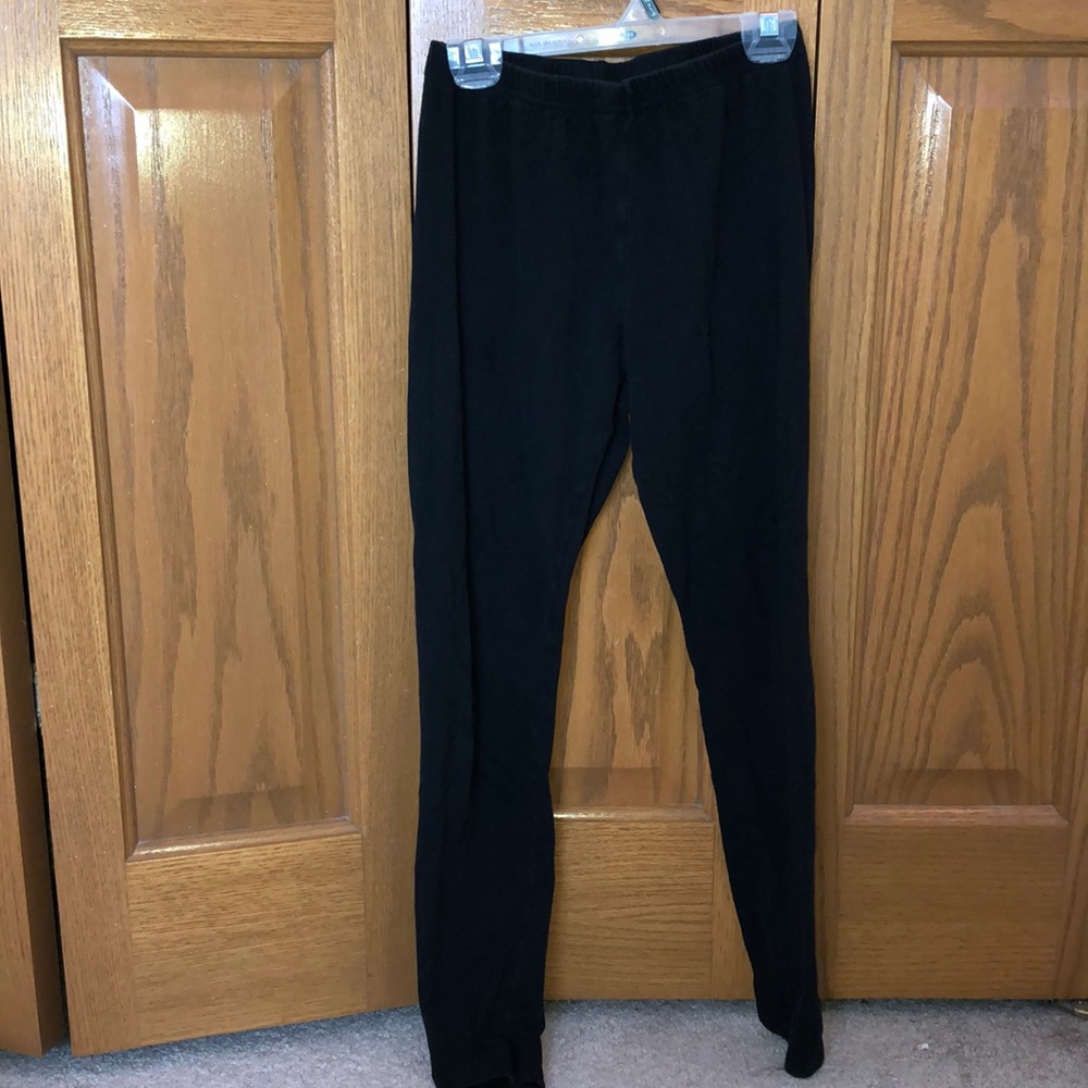mid-rise black leggings